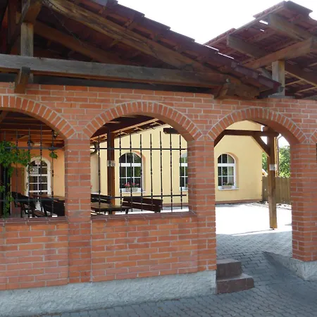Adamcik Hustenovice