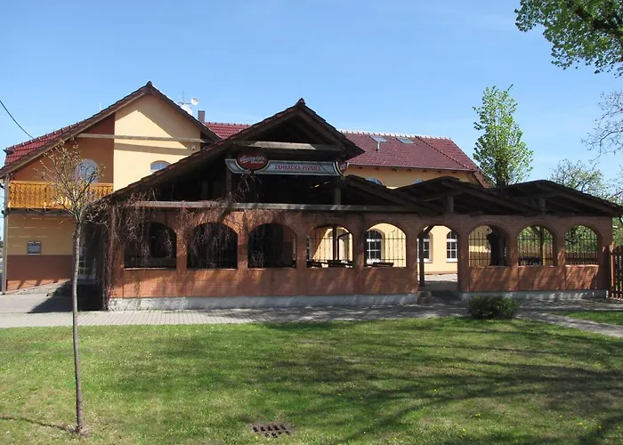 Adamcik Hustenovice
